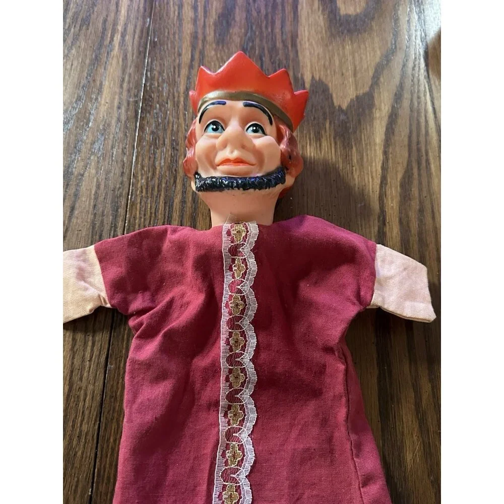Vintage King Hand Puppet Rubber Head Red Robe King‎ Friday